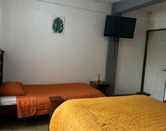 Hotel Tabacones (Limón, Kosta Rika)