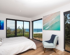 Koko talo/asunto Absolute Beachfront Luxury On Sydneys Best Beach (Sydney, Australia)