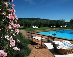 Hotel Le Tre Vaselle Resort & SPA (Torgiano, Italy)