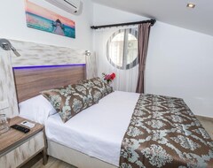 Hotel Sardunya Andifli Otel (Kas, Turkey)