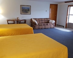Hotel Budget Inn (Wellsville, USA)