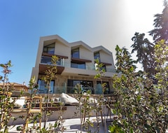 Otel Acro Upscale Residences (Korint, Yunanistan)