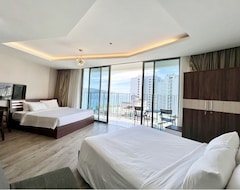Hotel Panorama Oceanfront Suite (Nha Trang, Vietnam)