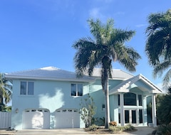 Tüm Ev/Apart Daire Panaramic Views In This Spacious 4 Bedroom Home, Large In Ground Pool, Sleeps 10 (Key Colony Beach, ABD)