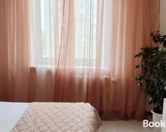 Entire House / Apartment 1/10 Vulitsia Radunska (Kiev, Ukraine)