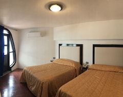 Hotel Essens (Mazatlan, Mexico)