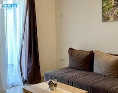 Tüm Ev/Apart Daire Robi Apartments (Ulcinj, Montenegro)