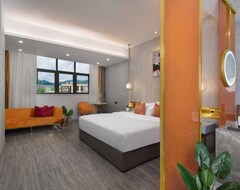 Khách sạn Style S Hotel (red Star Macalline) (Linshui, Trung Quốc)