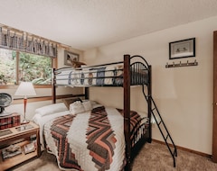 Entire House / Apartment 57sw - Fireplace - Wifi - Sleeps 6 (Maple Falls, USA)