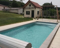 Cijela kuća/apartman Air-conditioned Chalet For 4 People With Swimming Pool - Albi (Le Sequestre, Francuska)