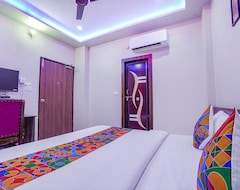 Khách sạn Fabhotel Nandini Grand (Varanasi, Ấn Độ)