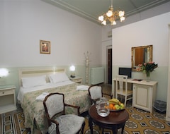 Hotel Desiree (Florencia, Italia)
