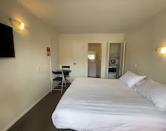 Motel Dukes Midway Lodge (Auckland, Yeni Zelanda)