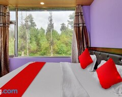 Oyo Flagship 81173 Hotel Ak Grand (Poonch, Indien)