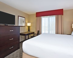 Holiday Inn Express & Suites Springfield, an IHG Hotel (Springfield, USA)