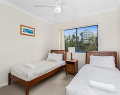 Khách sạn Bella Mare Beachside Apartments (Coolangatta, Úc)