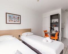 Hotel Park&Suites Confort Lyon (Lyon, France)