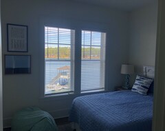 Entire House / Apartment Lakefront Masters Retreat! (Modoc, USA)
