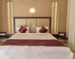 Hotel Park Castle (Mahabaleshwar, India)