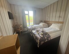 Hotel Skogafoss (Skógar, Iceland)