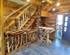 Cijela kuća/apartman 6,000 Sq Ft Juniper Log Home, Hot Tub, Granite Stairs, Donnelly, Cascade, Mccall (Tamarack, Sjedinjene Američke Države)