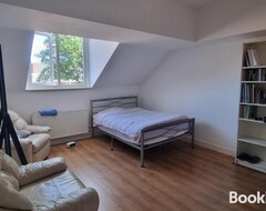 Toàn bộ căn nhà/căn hộ Spacious Flat In Victoria Park (Manchester, Vương quốc Anh)