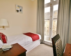 New County Hotel & Serviced Apartments by RoomsBooked (Gloucester, United Kingdom)