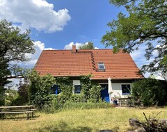 Toàn bộ căn nhà/căn hộ Cottage Embedded In A Beautiful Mecklenburg Landscape (Demen, Đức)
