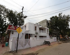 Khách sạn OYO 12228 Colonel corner (Bhopal, Ấn Độ)