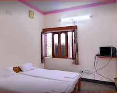 Hotel Yogi Lodge Khajuraho (Khajuraho, India)