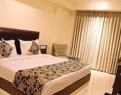 Hotel Grand Gayathri (Warangal, India)