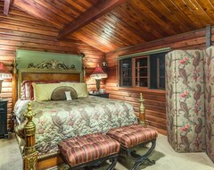 Cijela kuća/apartman Exquisite Log Cabin Nestled On 10 Acres (Loomis, Sjedinjene Američke Države)