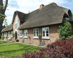 Toàn bộ căn nhà/căn hộ Holiday Home For 5 Guests With 115m² In Oldsum (110431) (Oldsum, Đức)