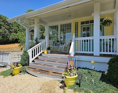 Cijela kuća/apartman Historical”yellow Tea Cup Cottage,farm Setting,spring H2o,wifi, Knoxville Area (Rockford, Sjedinjene Američke Države)