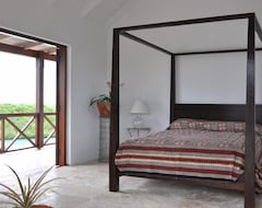 Cijela kuća/apartman The Long House - Luxurious Ocean Front Villa With Stunning Views (Willikies, Antigva i Barbuda)