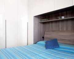 Toàn bộ căn nhà/căn hộ Apartment Residenza Contrada With Balcony & Wi-fi (Cocquio-Trevisago, Ý)