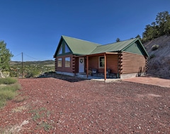 Koko talo/asunto New! Central Family Retreat W/ Mtn Valley Views! (Enoch, Amerikan Yhdysvallat)