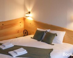 Bed & Breakfast Maison Tournesol (Gan, Ranska)
