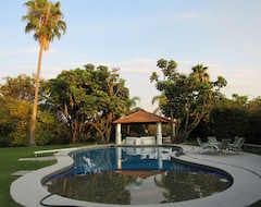 Casa/apartamento entero Piscina de 5,000 metros, Jacuzzi y jardín grande Villa mexicana de 5,000 metros (Cuautla, México)