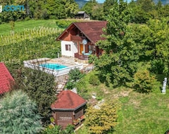 Toàn bộ căn nhà/căn hộ Pool Villa Adonis - Happy Rentals (Semič, Slovenia)