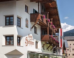 Junior Suite, Shower Or Bath, Wc, Living / Sleeping Room - Zum Hirschen, Hotel (Zell am See, Austria)