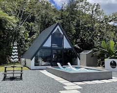 Koko talo/asunto Romantic Cabin With A Heated Pool And View Of The City (Cayey, Puerto Rico)