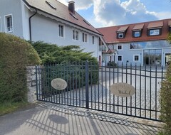 Cijela kuća/apartman Cottage 2 With Sauna And Whirlpool (Feuchtwangen, Njemačka)