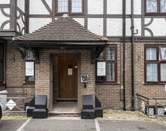 Hotelli Barrington Lodge (Crawley, Iso-Britannia)