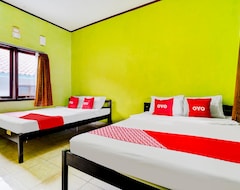 Hotelli Oyo 113676 Wisma Al-fahmi Syariah (Kuningan, Indonesia)