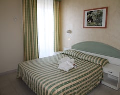 Hotel Adriatica (Rimini, Italy)