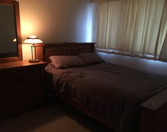 Entire House / Apartment Prime Location Beach House - Available For Xmas + New Years (Mount Maunganui, New Zealand)
