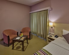 Khách sạn Golden Amoon Resort (Bengaluru, Ấn Độ)