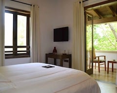Khách sạn Ayii Anargyri Natural Healing Spa Resort (Miliou, Síp)