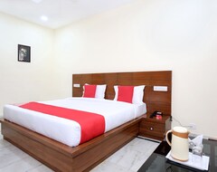 Capital O 12767 Hotel Grand Chinar (Baddi, India)